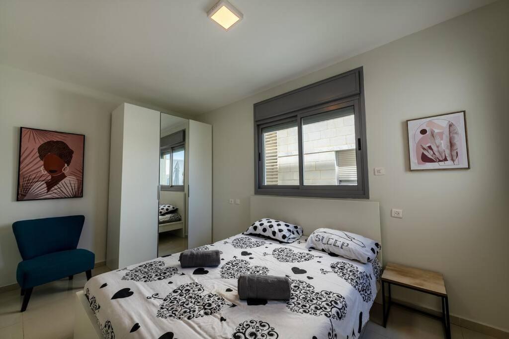 Apartment Pool Side Luxury At Royal Park-new Listing *
